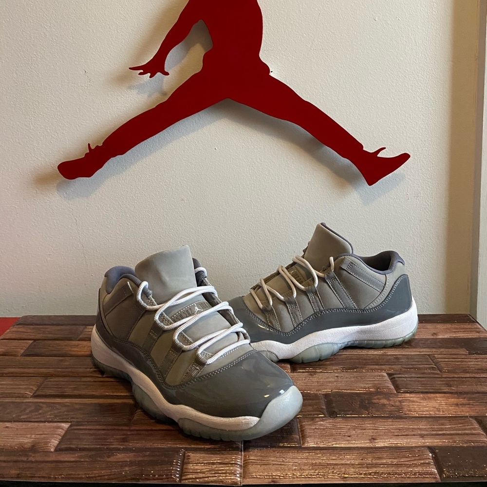 Jordan 11 cool grays low